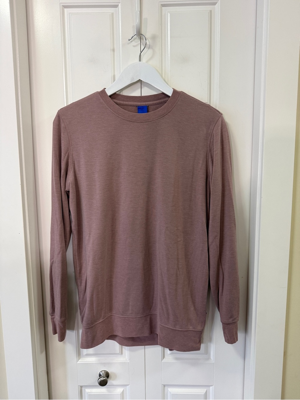 Kit and Ace Long Sleeve Crewneck | Small